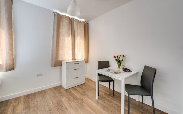 Stylish And Sleek Studio In Liverpool
