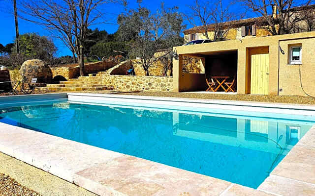 Bastide Bellugue Maison d'hôtes réseau Bienvenue à La Ferme à 3 minutes de Lourmarin