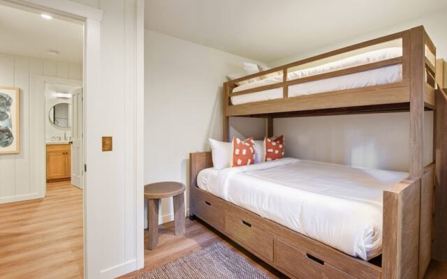 Modern Tahoe Treasure