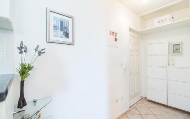 Apartment Eden