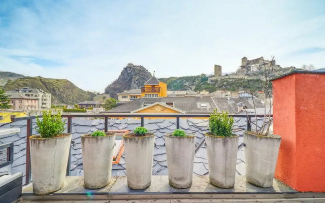 Cozy Penthouse in the old Town of Sion