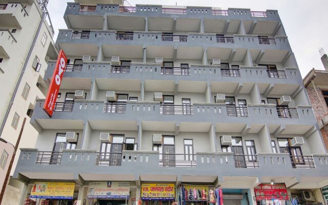 OYO Flagship 26759 BJ Residency