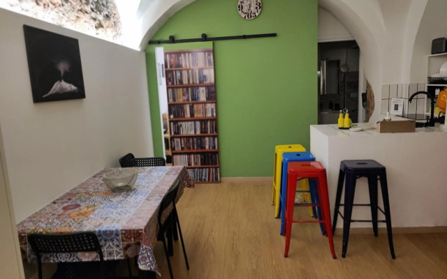 Santa Barbara Apartment