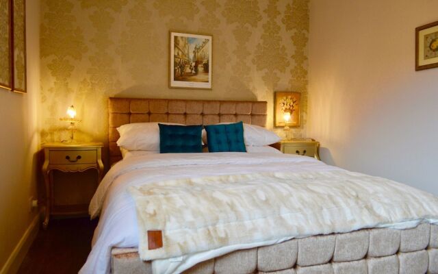 1 Bedroom Apartment On Royal Mile