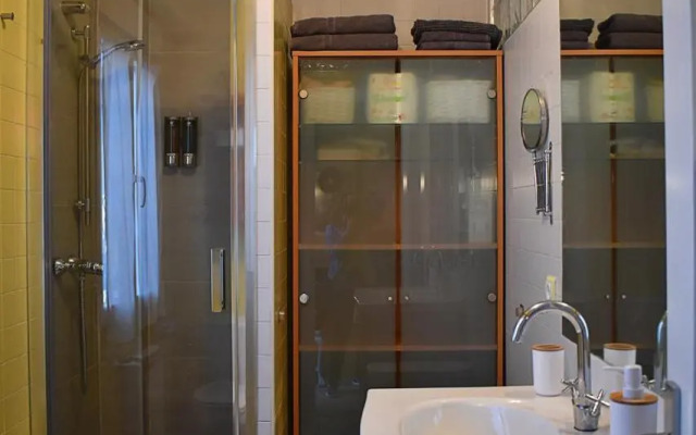 Apartamento San Quirce - céntrico y reformado- wifi y netflix