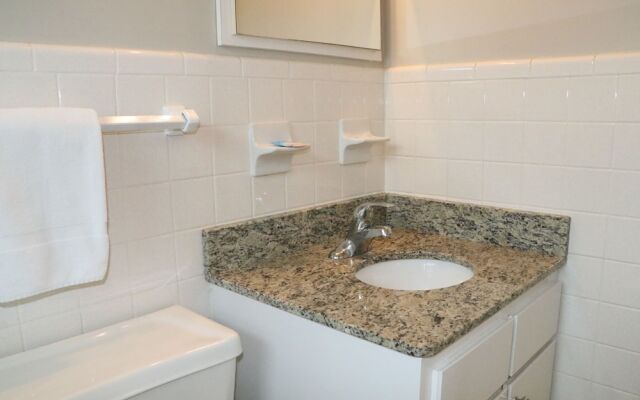 Jamaica Royale - 022 - 1 Br Condo