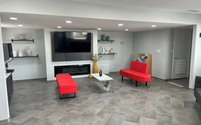 Studio 6 Tulsa, OK Central