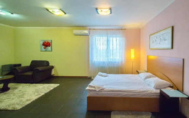 Green Hotel