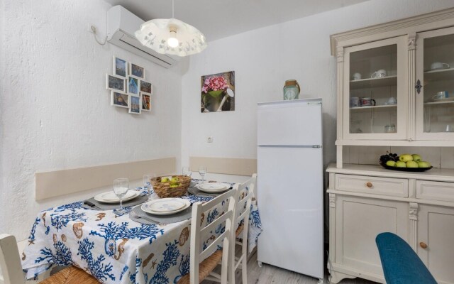 Nice Home in Pinezici With Wifi and 4 Bedrooms