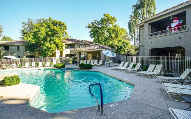 100th Scottsdale #2191 3 Bedroom Condo by Redawning