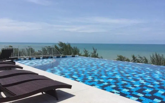 Grand Beach Condominium Unit B26