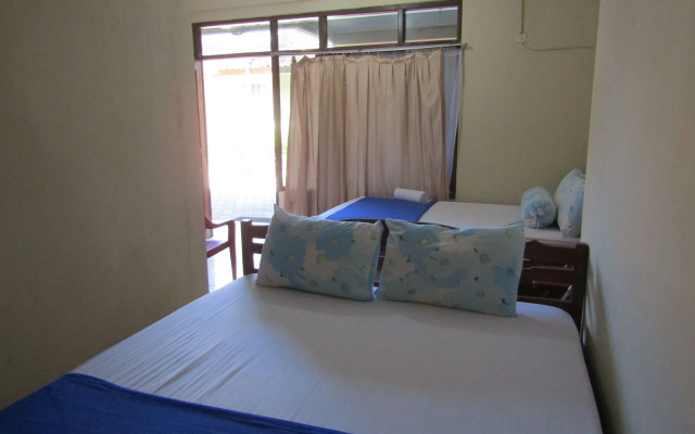 Hotel Family Syariah 1 By Zuzu