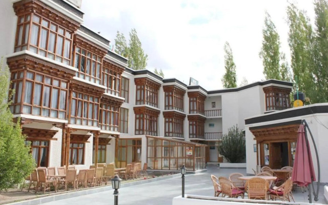 Hotel Mansarover
