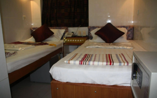Kamal Traveller