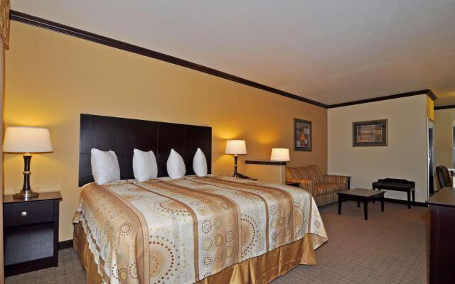 Best Western Plus Royal Mountain Inn & Suites