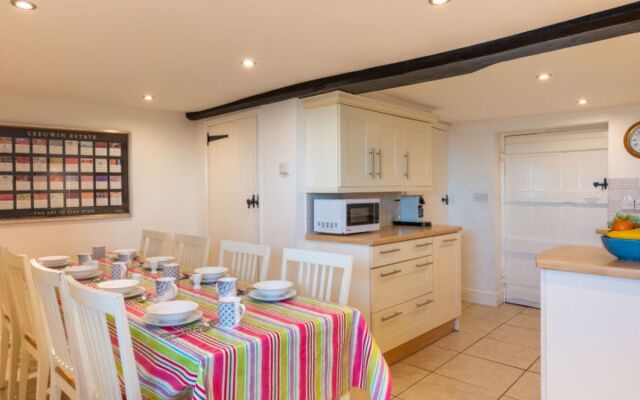 Regent Cottage
