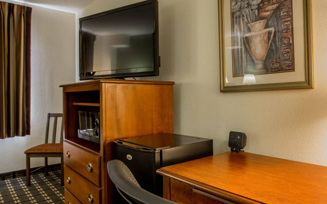 Quality Inn Huntersville near Lake Norman