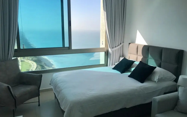 Seaview Apartments On The Beach