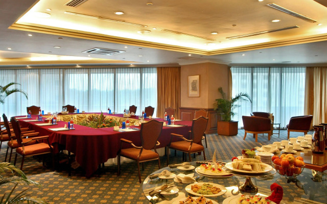 Puteri Wing, Riverside Majestic Hotel