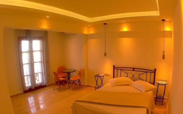 Sunlight Naxos Studio