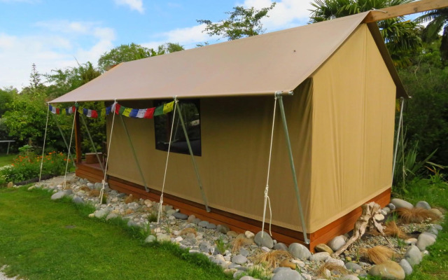 Omarama Oasis - Permaculture Glamping