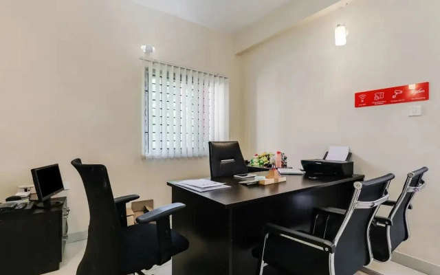 Nakshatra Comforts by OYO Rooms