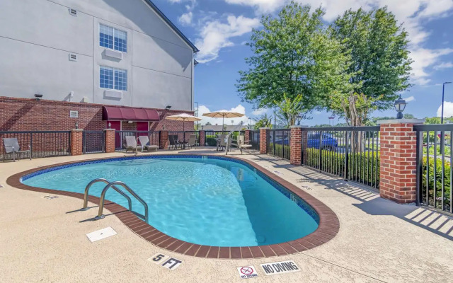 Best Western Plus Lake Lanier/gainesville Hotel & Suites