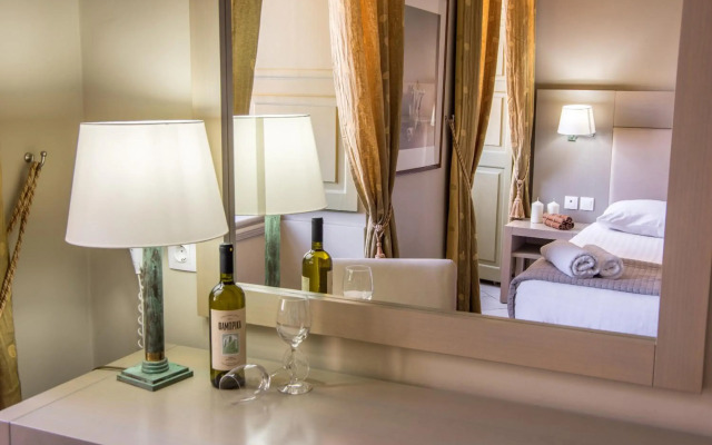 Diogenis Hotel
