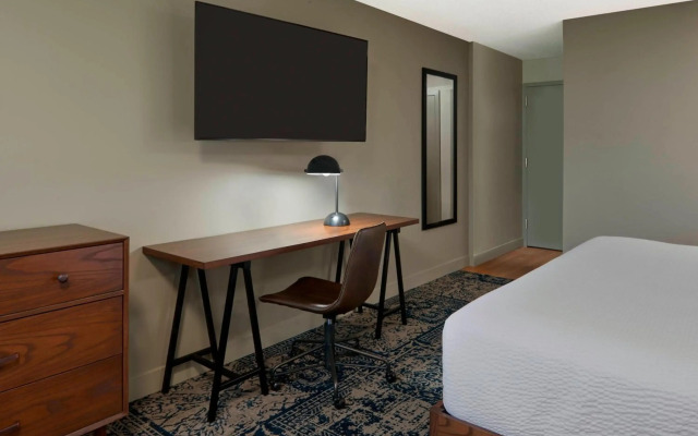 Four Points by Sheraton Toronto Airport