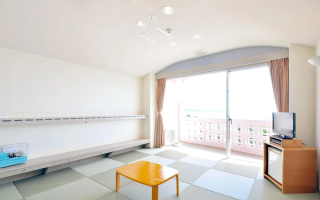 Marine Lodge Marea – Guest Rooms – Miyakojima
