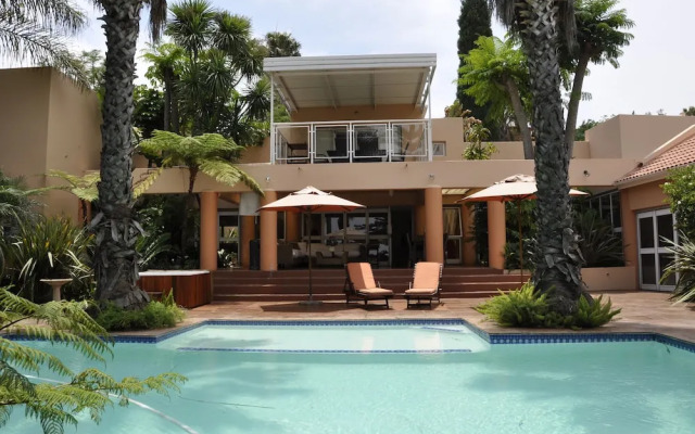 Crane's Nest Guest House & Spa @ 313