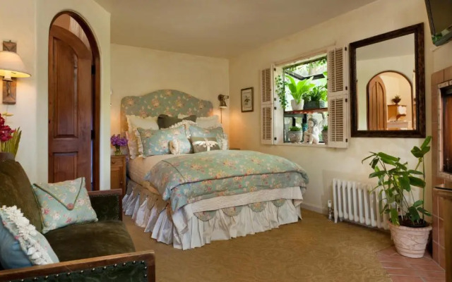 Old Monterey Inn