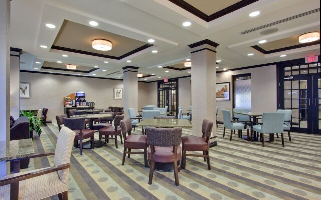 Holiday Inn Express & Suites Ottawa West - Nepean by IHG