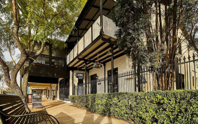 The Bronte Boutique Hotel