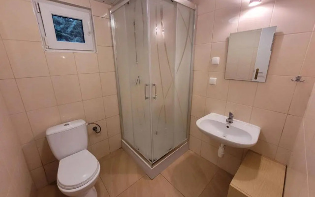 O.W. Krakus II - Domki i Pokoje