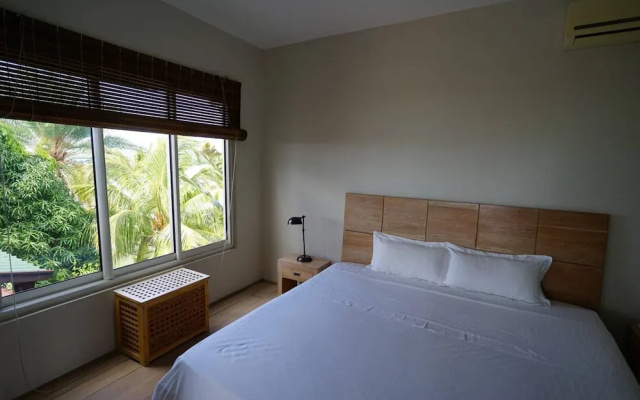 Ocean View Guesthouse in Tamarin, Pool, Sunset