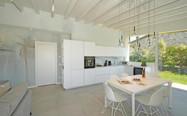 Villa Ester - P.IVA in Moniga del Garda