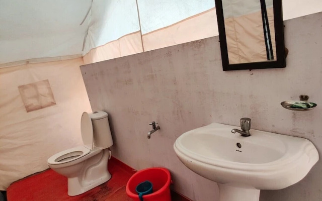 World Attic Camp