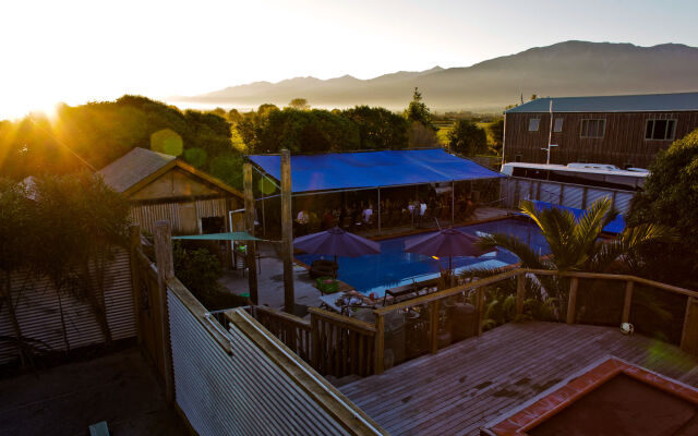 Dusky Lodge - Hostel