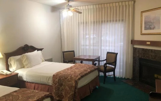 Monarch Resort