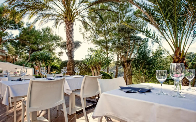 Ona Cala Pi Club