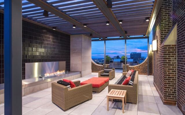Cook City Suites - 1616 Walnut Street