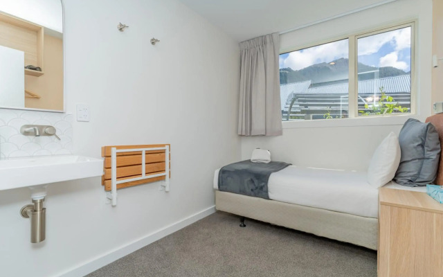 Melbourne Lodge