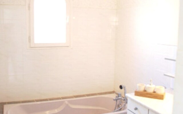 Beautiful villa with swimming-pool