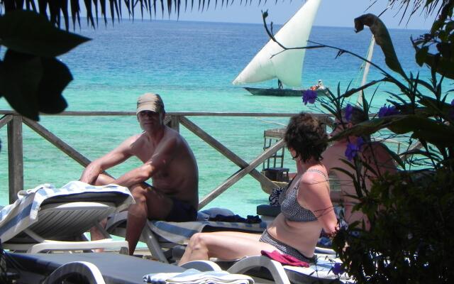 Langi Langi Beach Bungalows