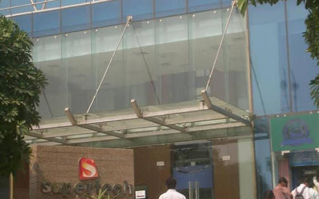 Hotel Hyphen Noida