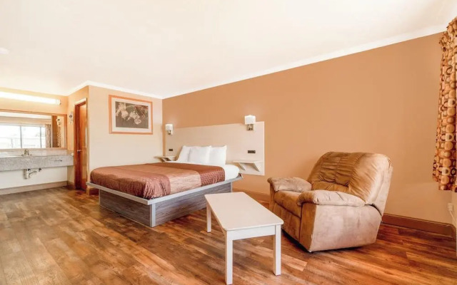 River Valley Motor Inn