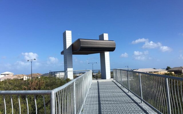 Magnificent Beach Retreat