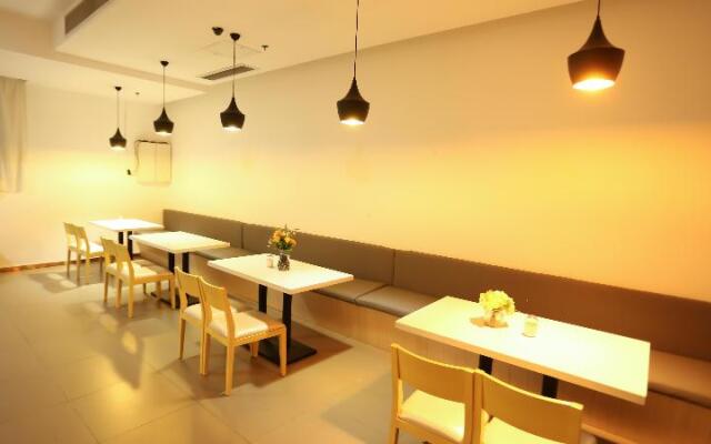 Hanting Hotel Kaili International Trade Shopping Center