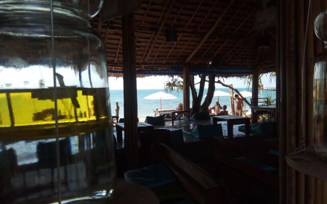 Lanta L.D. Beach Bungalows